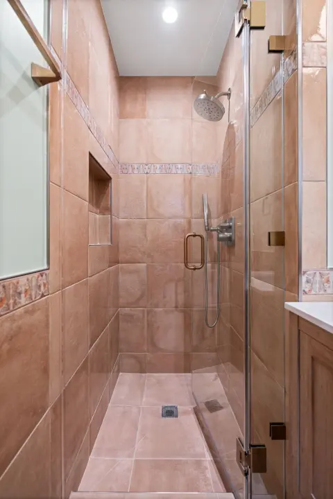 Traditional Bathroom Remodel with Custom Tile Detail — photo 2