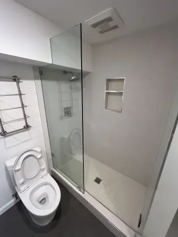 Modern Minimalist Bathroom Remodel — photo 8