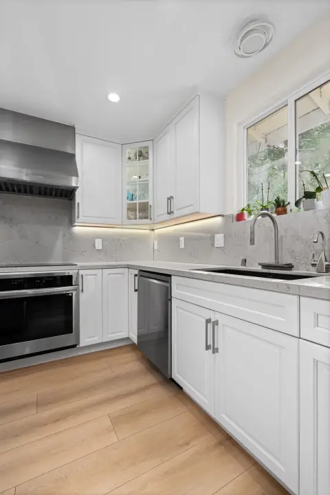 Modern White & Gray Kitchen Remodel — photo 4