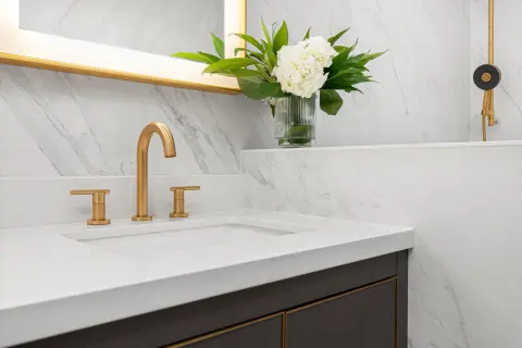 Modern Kitchen & Bathroom Remodel — photo 4