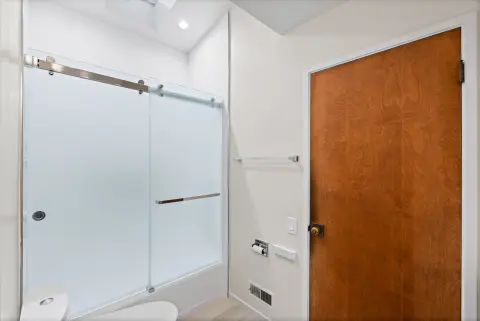 Mid-Century Modern Kitchen & Bathroom Remodel — photo 3