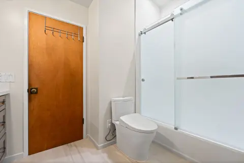 Mid-Century Modern Kitchen & Bathroom Remodel — photo 6