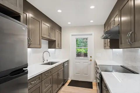 Mid-Century Modern Kitchen & Bathroom Remodel — photo 12